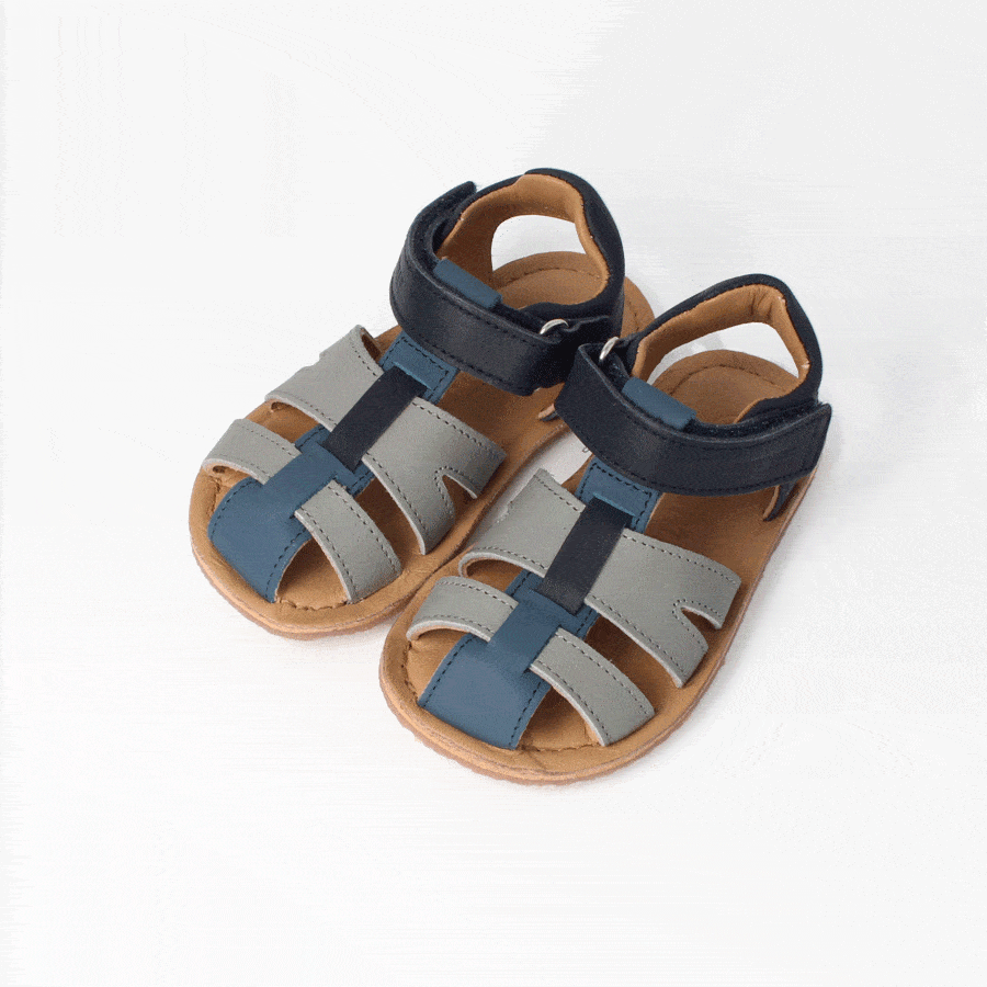 bLifestyle bellianaSTYLE Marine barefoot kids sandal side view showing flat zero drop rubber sole